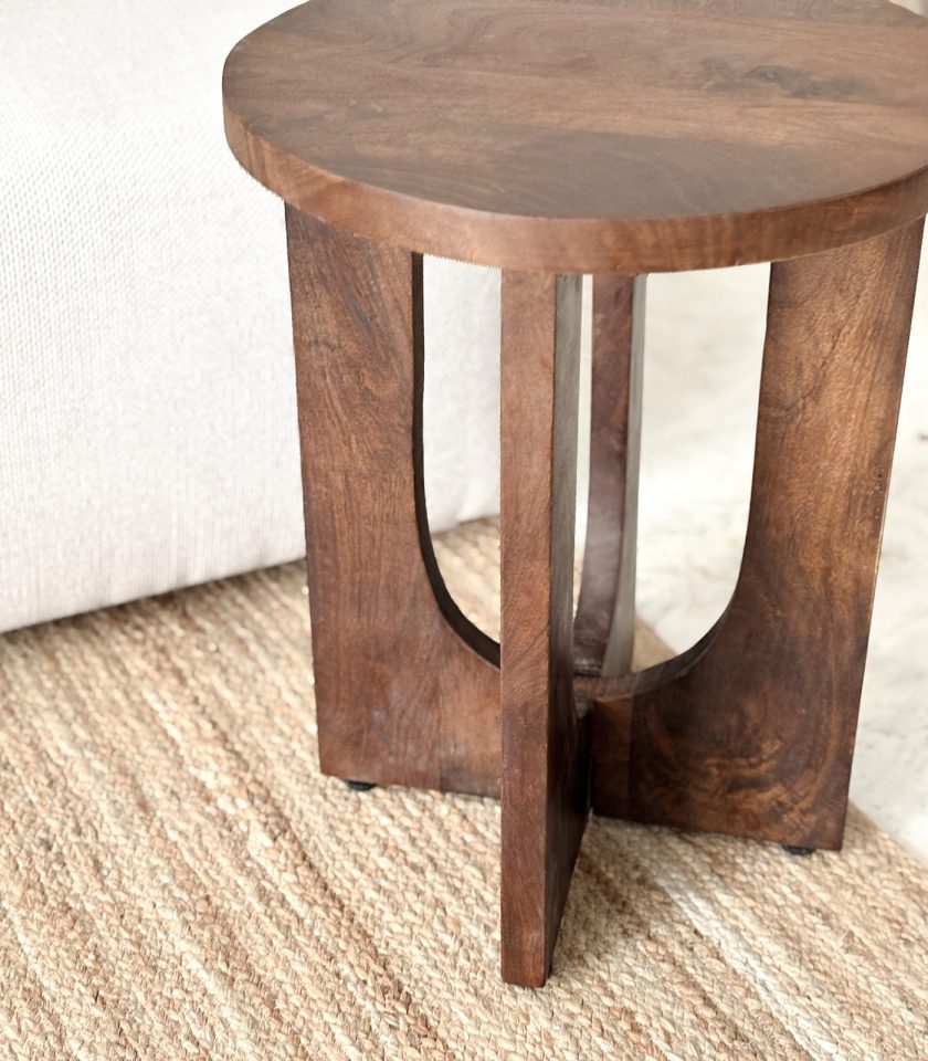 Mesa de Apoyo en Madera - Imagen 11