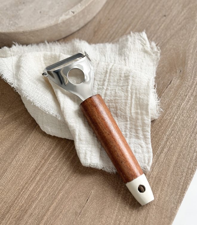 Pelapapa en Madera Acacia