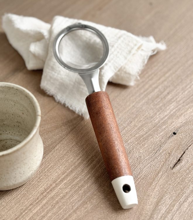 Colador en madera Acacia