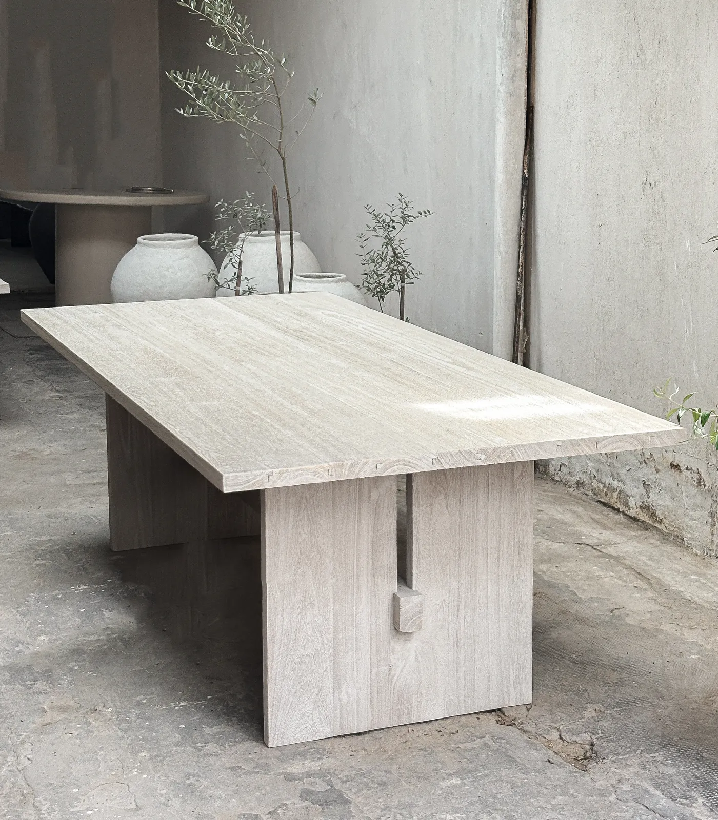 Mesa de comedor Pacamara Naufragio Stock