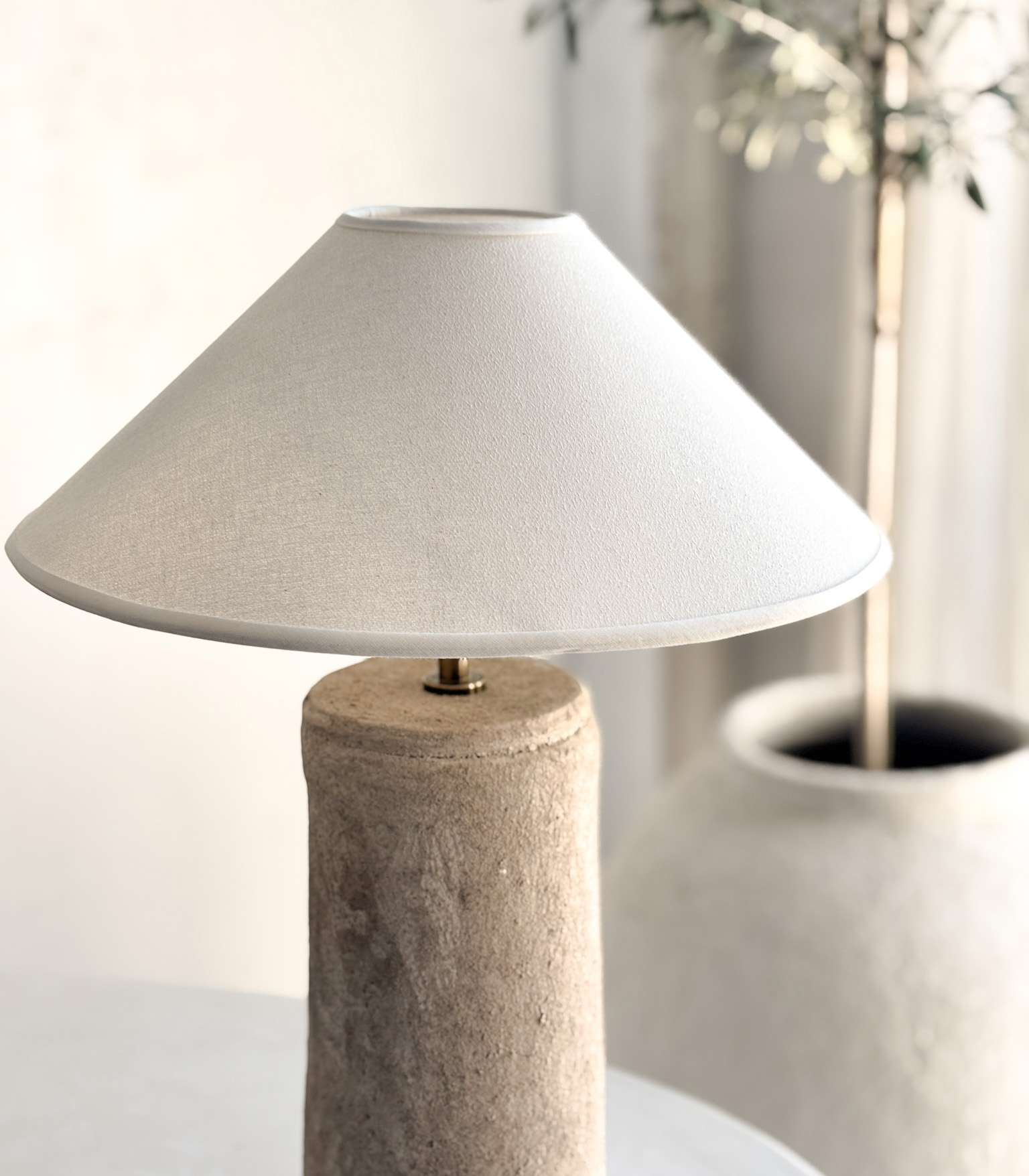 Lampara de Mesa Lemu Arena - Imagen 11