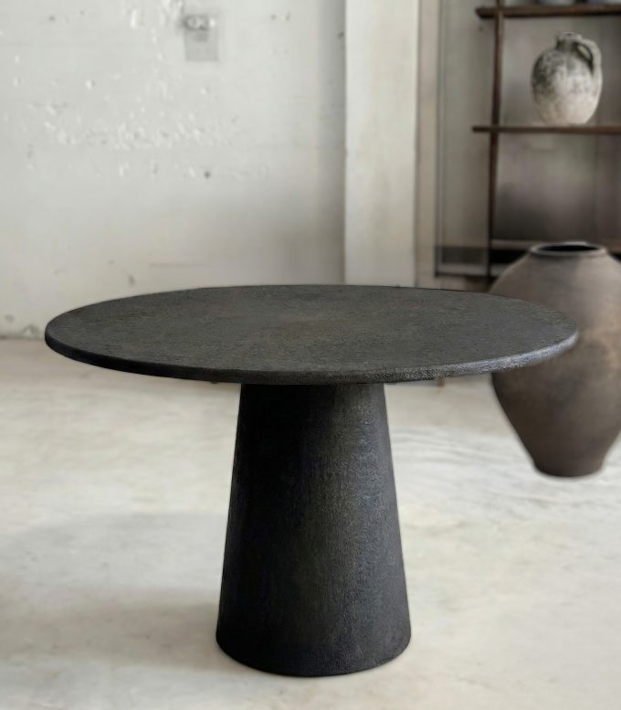 Mesa Comedor Conica Canteras 005 Carbon A Pedido